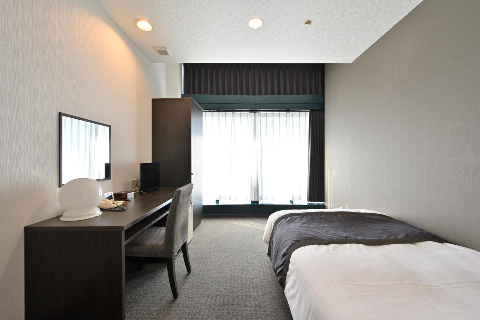 Wakayama Urban Hotel Buitenkant foto