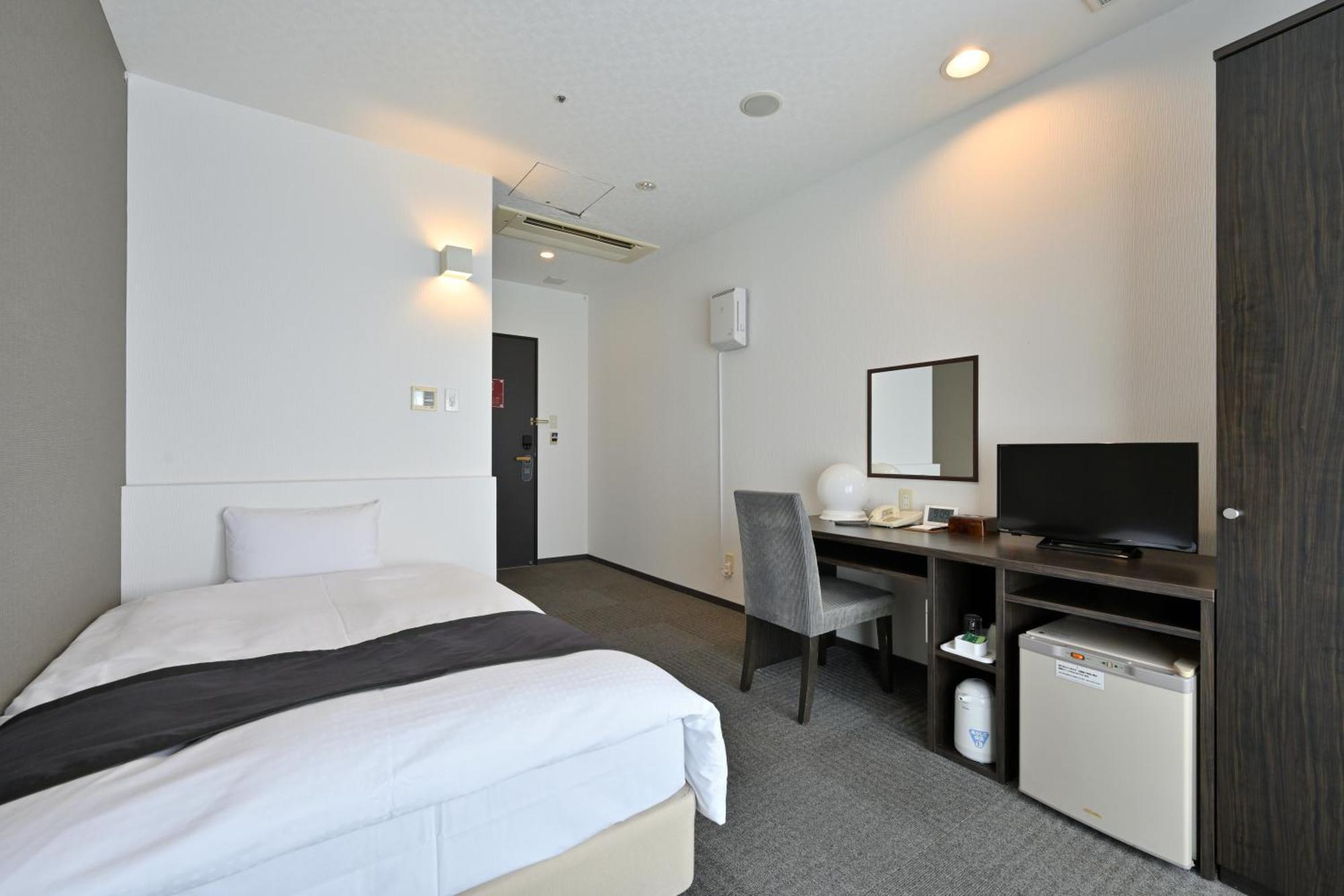 Wakayama Urban Hotel Buitenkant foto