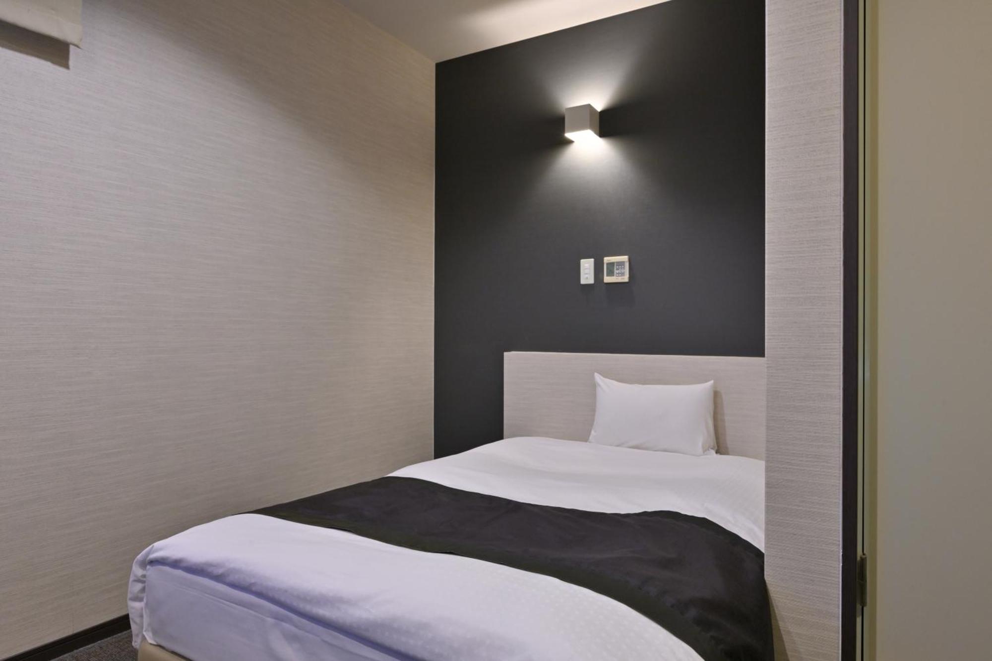 Wakayama Urban Hotel Buitenkant foto