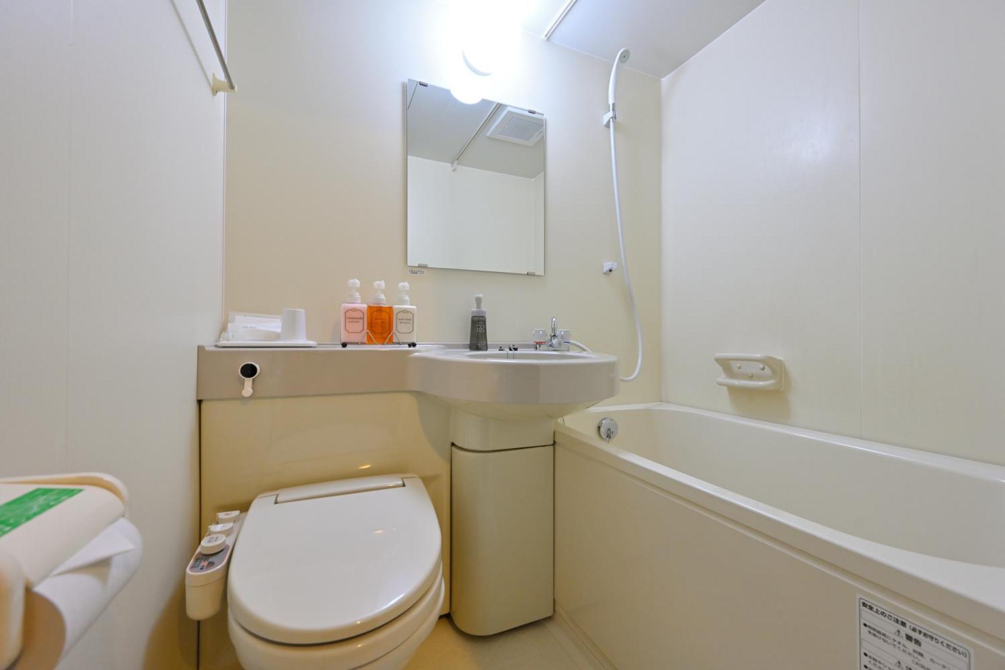 Wakayama Urban Hotel Buitenkant foto